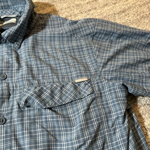 MEN’S COLUMBIA BUTTON DOWN - Picture 6 of 6
